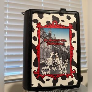 Disney loungefly *NEW*